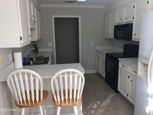 Photo - 313 S Place Dr