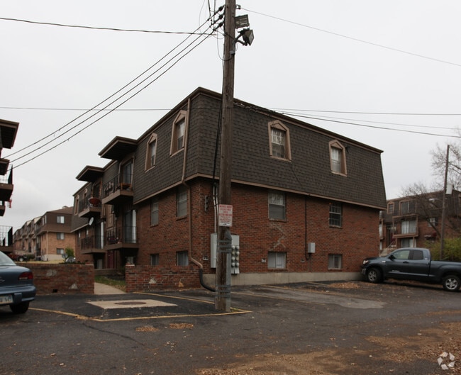 PHOG AT MED CENTER - Phog at Bar Med Center