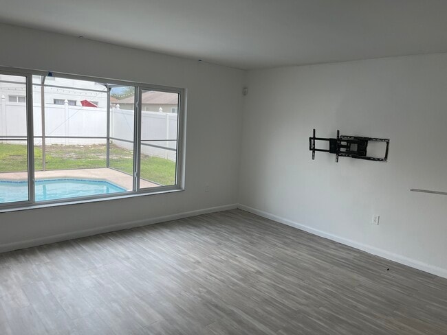 Photo - 835 Neptune Pointe Ln
