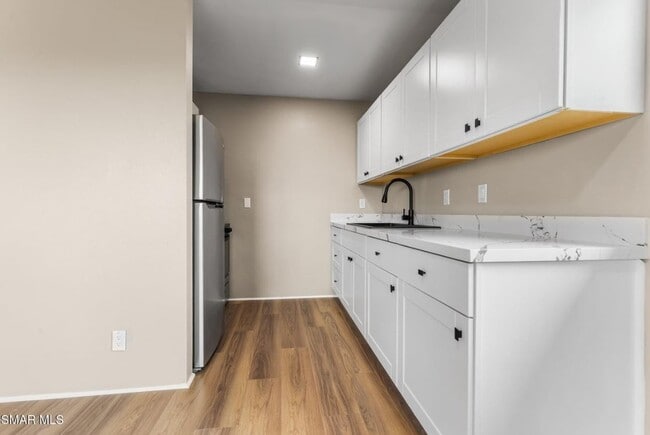 1165 McKnight Rd Unit B