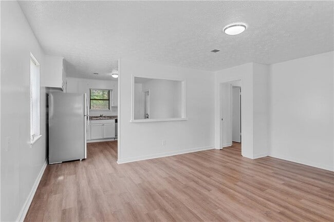 Photo - 340 Tanglewood Dr