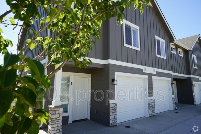 Building Photo - 431 2nd Ave N Rental