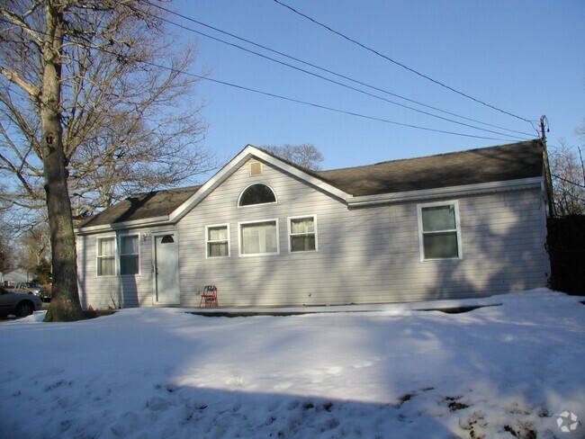 Building Photo - 79 Hemlock Dr Rental