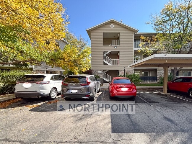 Photo - 3BR w/ Top-Floor Privacy near Jordan River Parkway Trail Unit 3