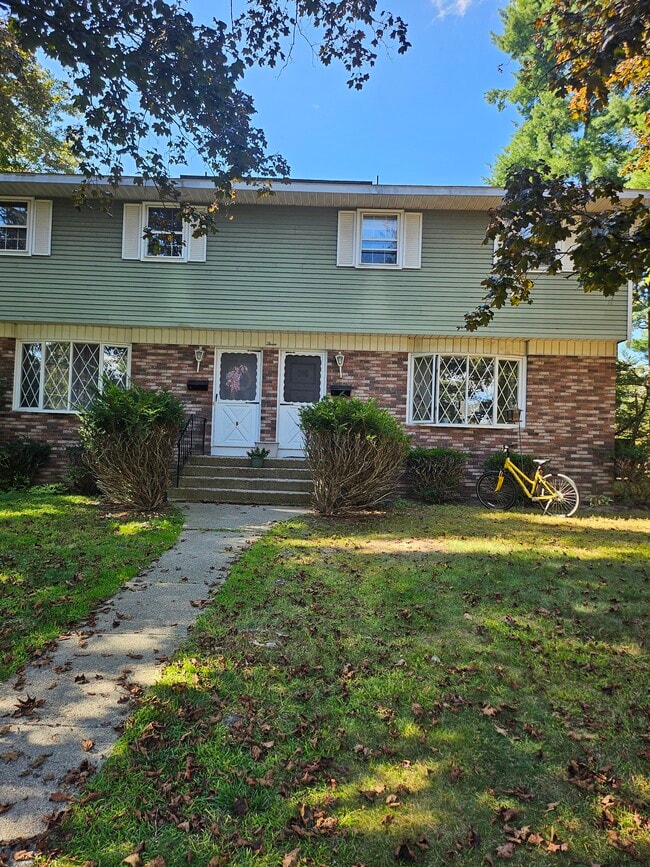 Building Photo - 3 Woodbine Rd Rental