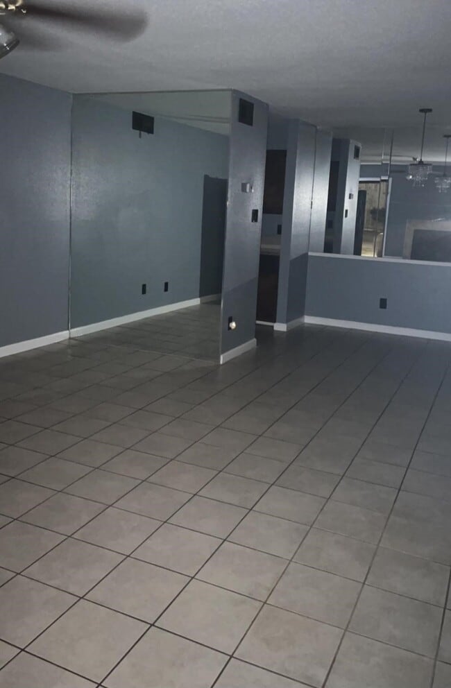 Photo - 9700 Leawood Blvd Unit 1413