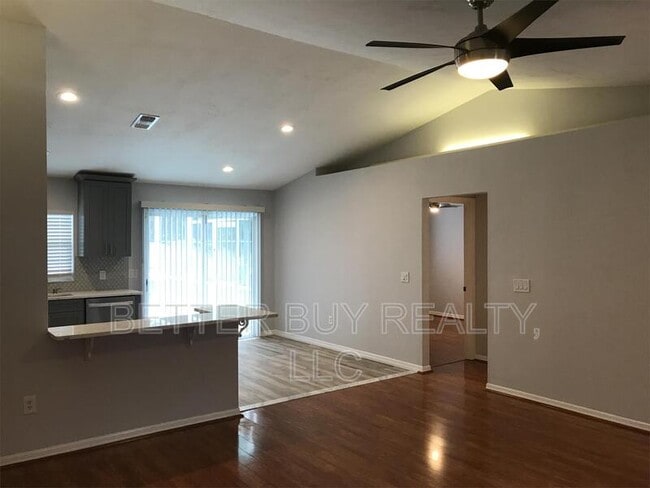 Photo - 68 Buttermill Dr