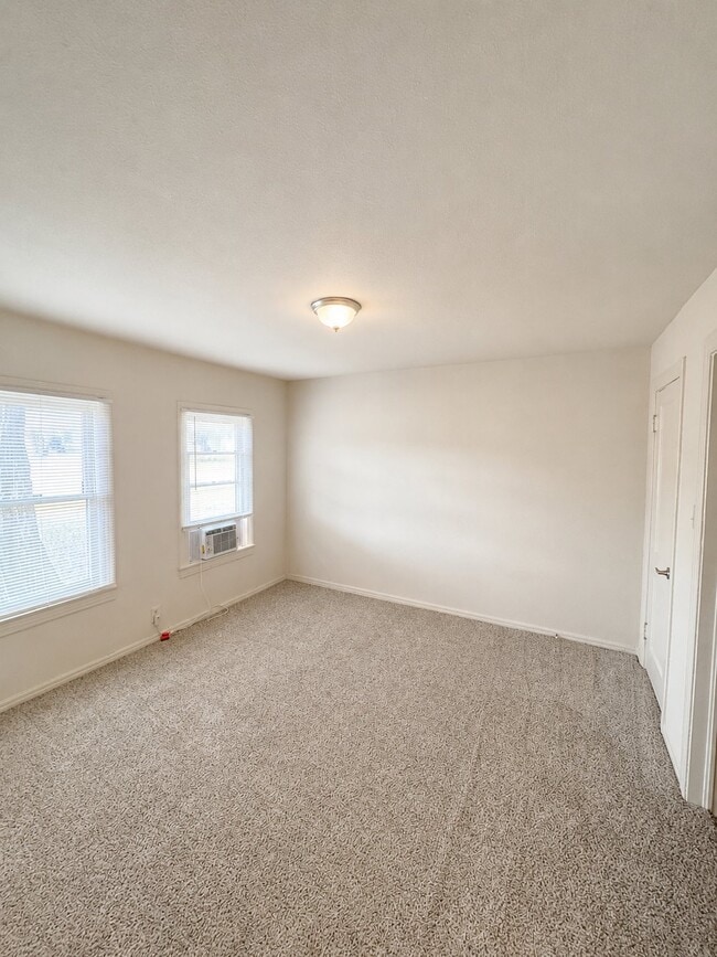 Photo - 300 Delmar Ct Unit 11