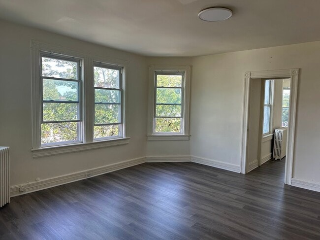323 Main St Unit 3
