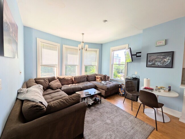 Photo - 1516 Commonwealth Ave Unidad 2