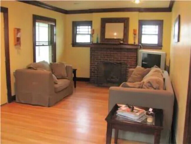 Photo - 5124 Tracy Ave