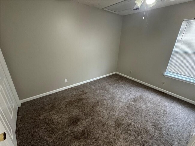 Photo - 211 Mineral Springs Rd N