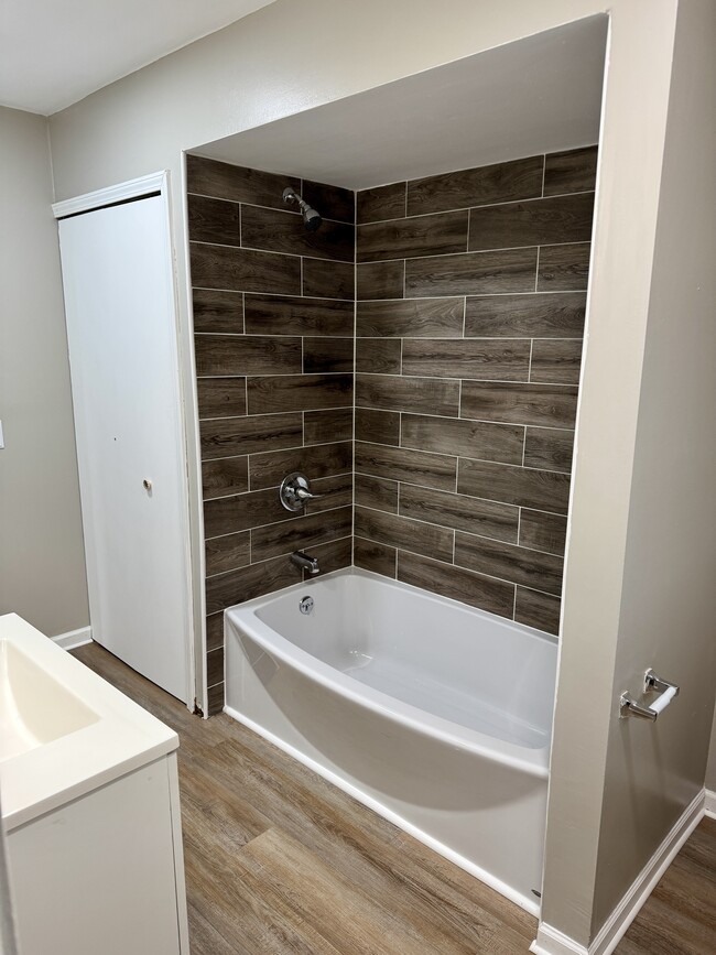 Photo - 1155 Maple St Unit 2F