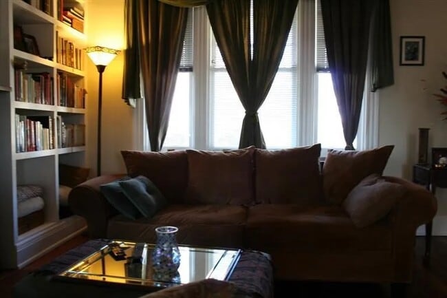 Photo - 2218 Eureka Ter