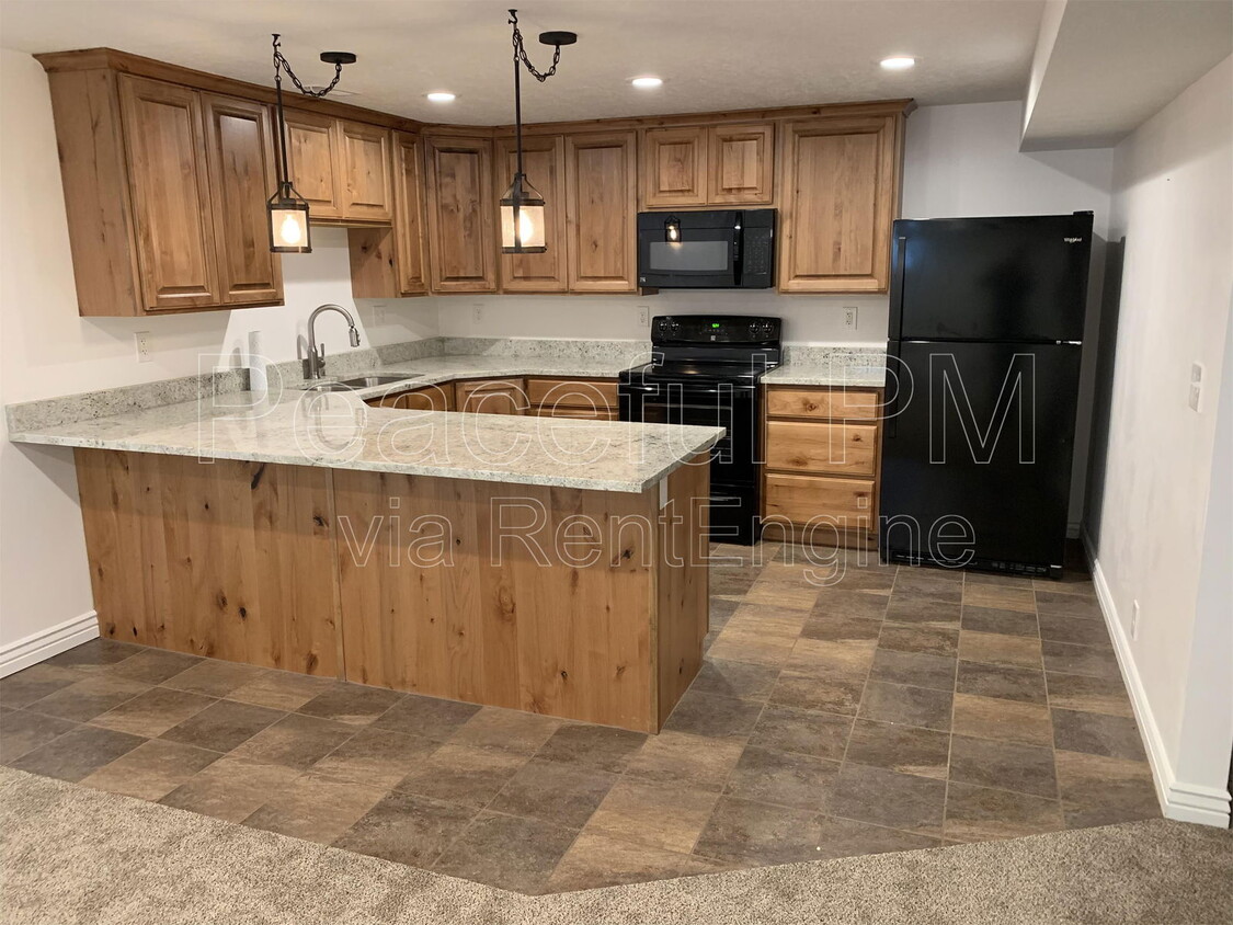 Photo - 8284 S Fallbrook Cir