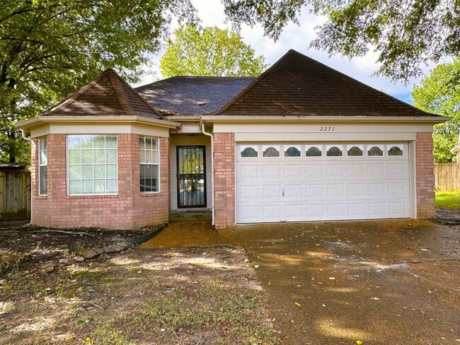 Building Photo - 2271 Lake Springs Ln