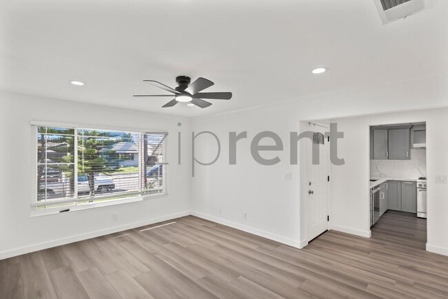 Photo - 3068 Nightingale Pl