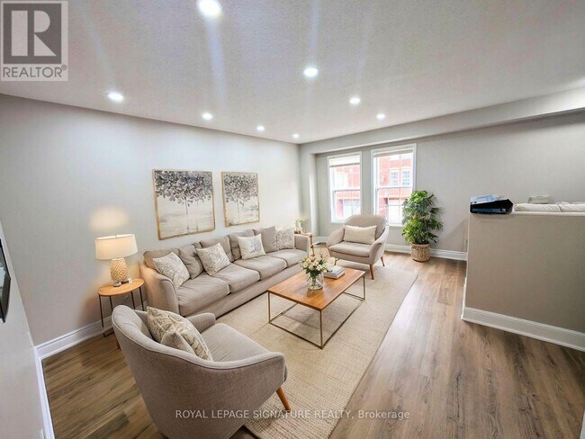 Photo - 6880 Meadowvale Town Centre Cir