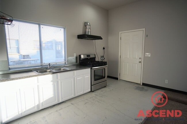 Photo - 2925 Park Way Unit 2925 1/2 Park Way