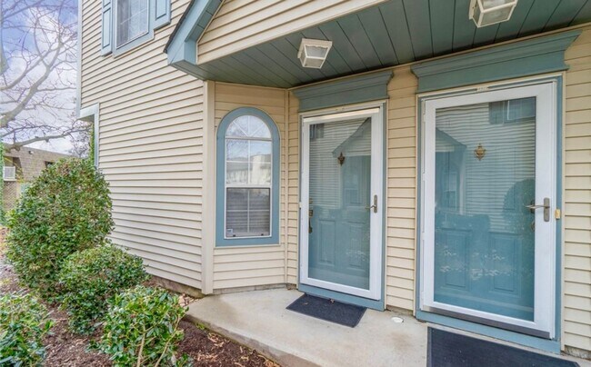 Photo - End Unit Condo Close to Chic's Beach & Little Creek Naval Base