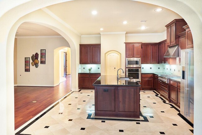 Building Photo - 14430 Daly Dr