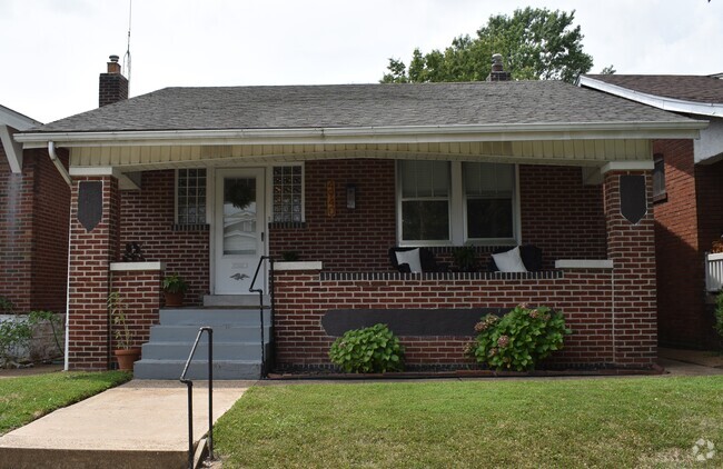 Building Photo - 4940 Robert Ave Rental