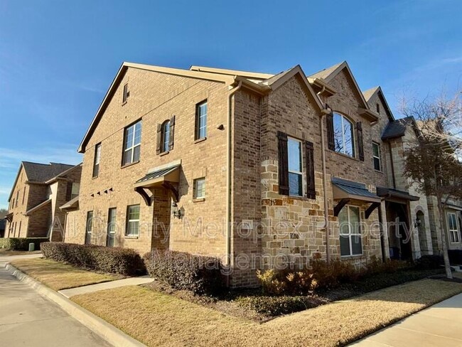 Building Photo - 950 Dartford Dr