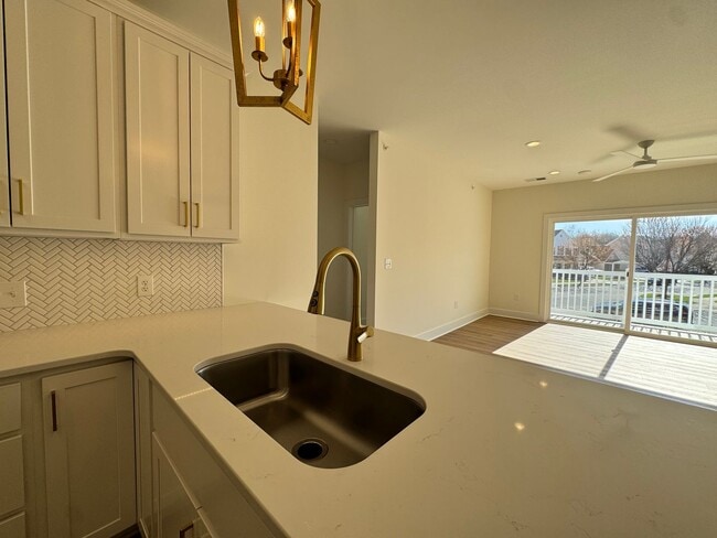 Building Photo - THE CROWN AT CORNESTONE Unit 207