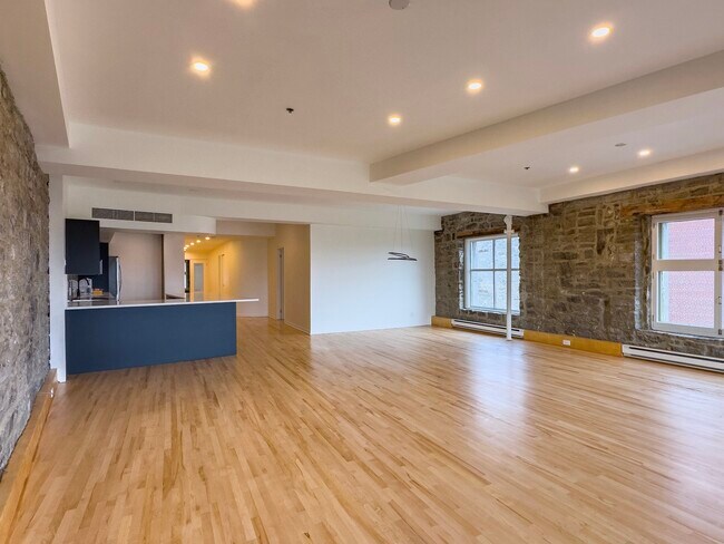 Photo - 36 Rue Saint-Paul E Unit 300