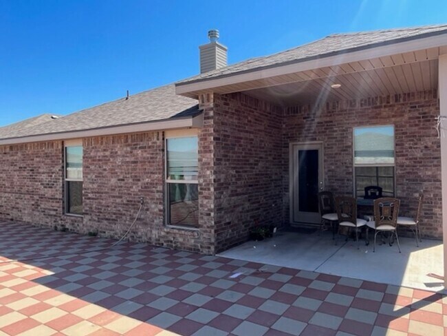 Photo - 4912 Hinson St