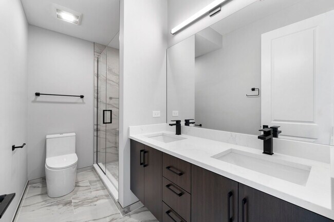 Photo - 4029 South Calumet Avenue