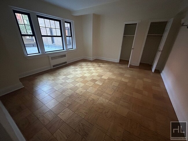 Building Photo - Christopher Street Unit 2K Rental