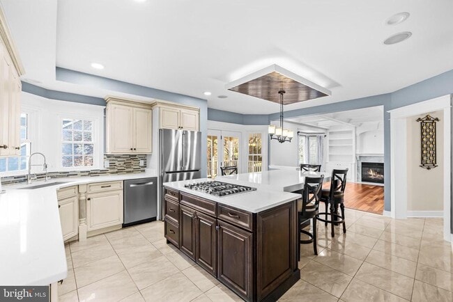 Photo - 46564 Hampshire Station Dr