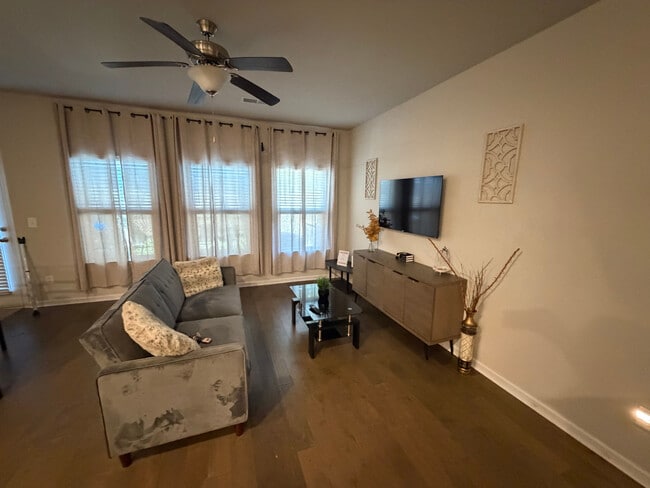 Photo - Room in Townhome on Lakeview Crk