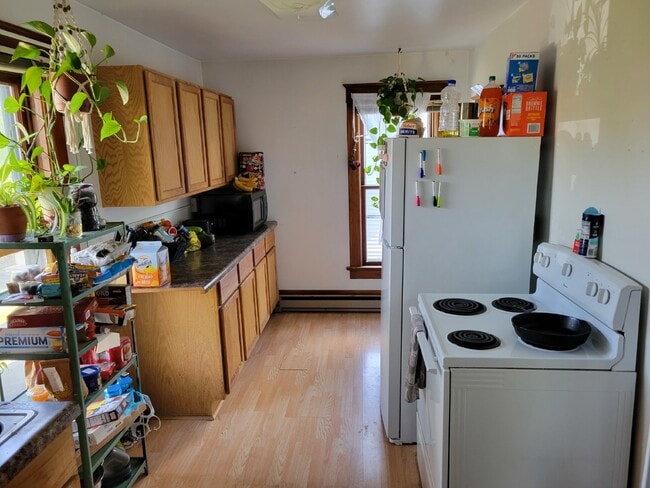 Photo - Amazing 2 Bed 1 Bath close to UWEC!