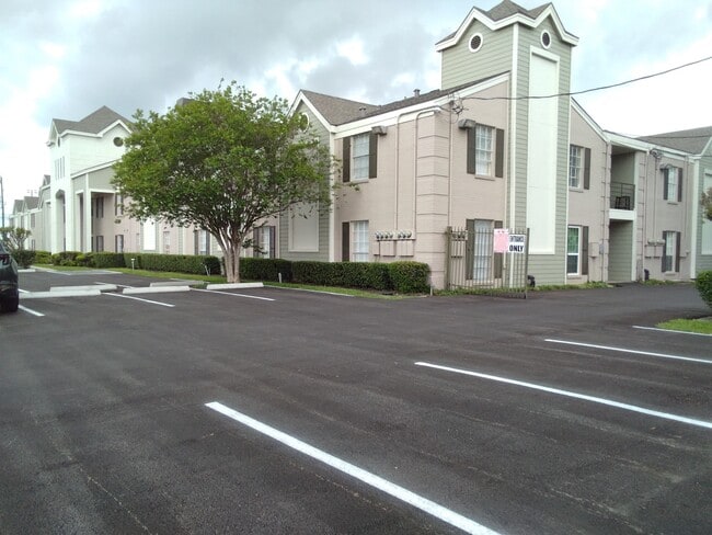 Southmore Park New Parking Lot
