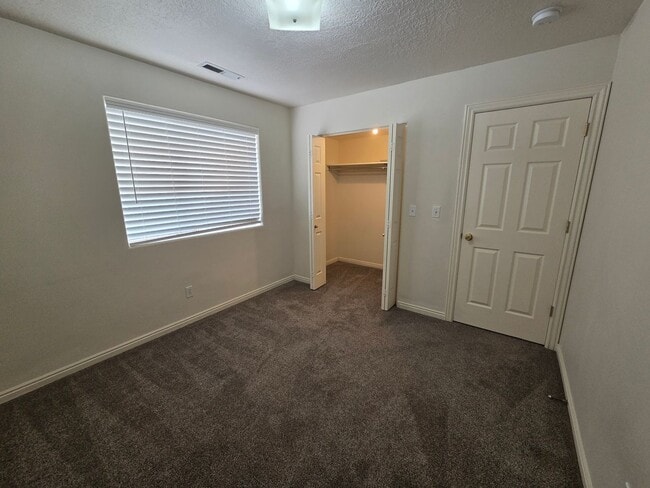 Photo - 2 Bed Apartment - Ready to GO!