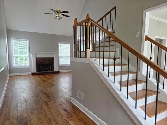 Photo - 2257 Roseberry Ln