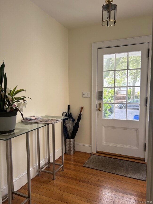 Photo - 23 W Walnut St Unit UPPER