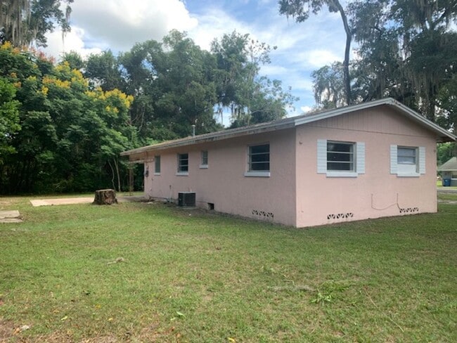 Photo - 3 Bed 1 Bath | Carport | Washer/Dryer Hook...