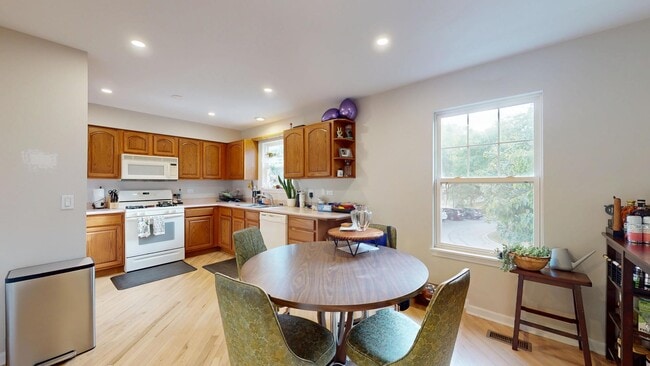 Photo - 113 Samuel Ct