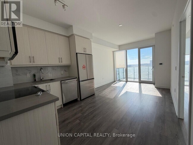 Photo - 105 Oneida Crescent Unit 1201