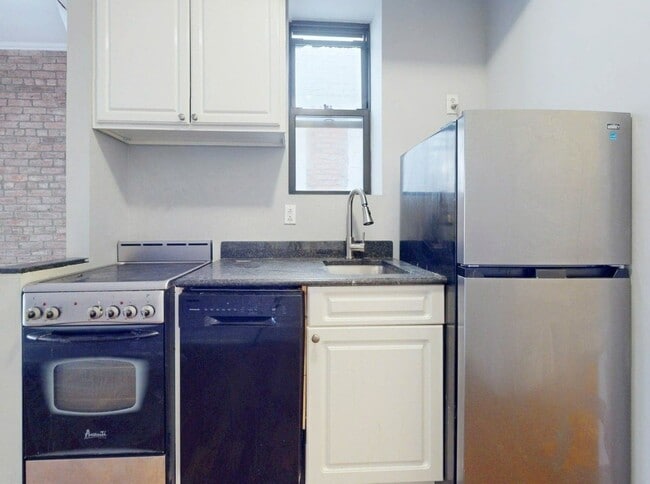 Photo - East 25th Street Unit 4FW
