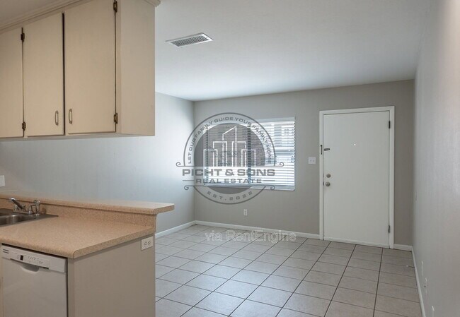 Photo - 414 Hayden Rd Unit E