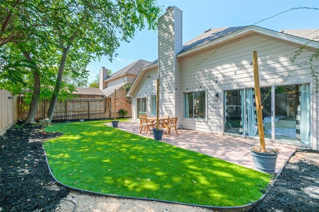 Photo - 1565 Beaconshire