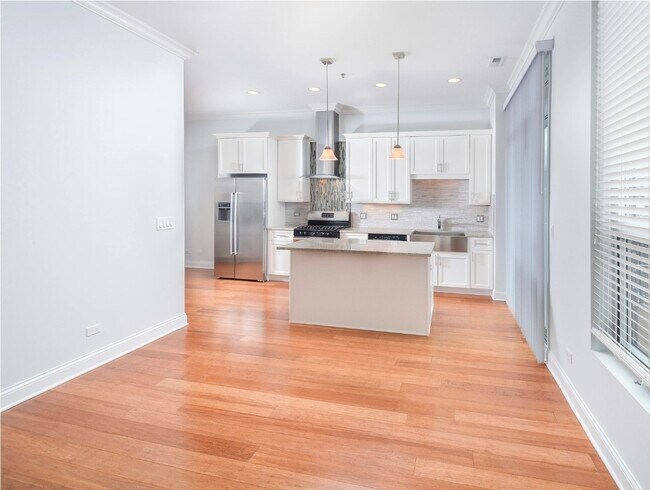 Photo - 22 N Aberdeen St Unit 301