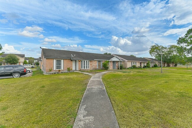 Photo - 6853 Chasewood Dr