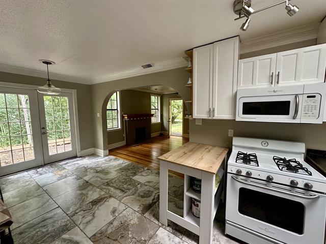 Photo - 8619 Groveland Dr
