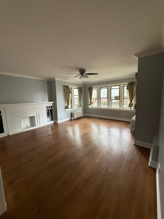 Photo - 8240 S Evans Ave Unit Apt 1