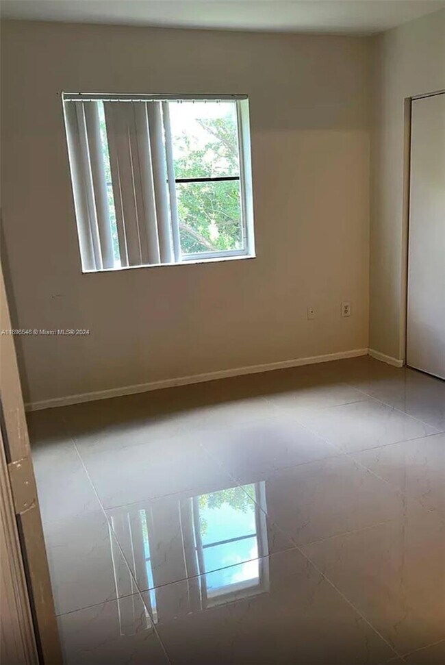Photo - 2 bedroom in Miami Gardens FL 33169